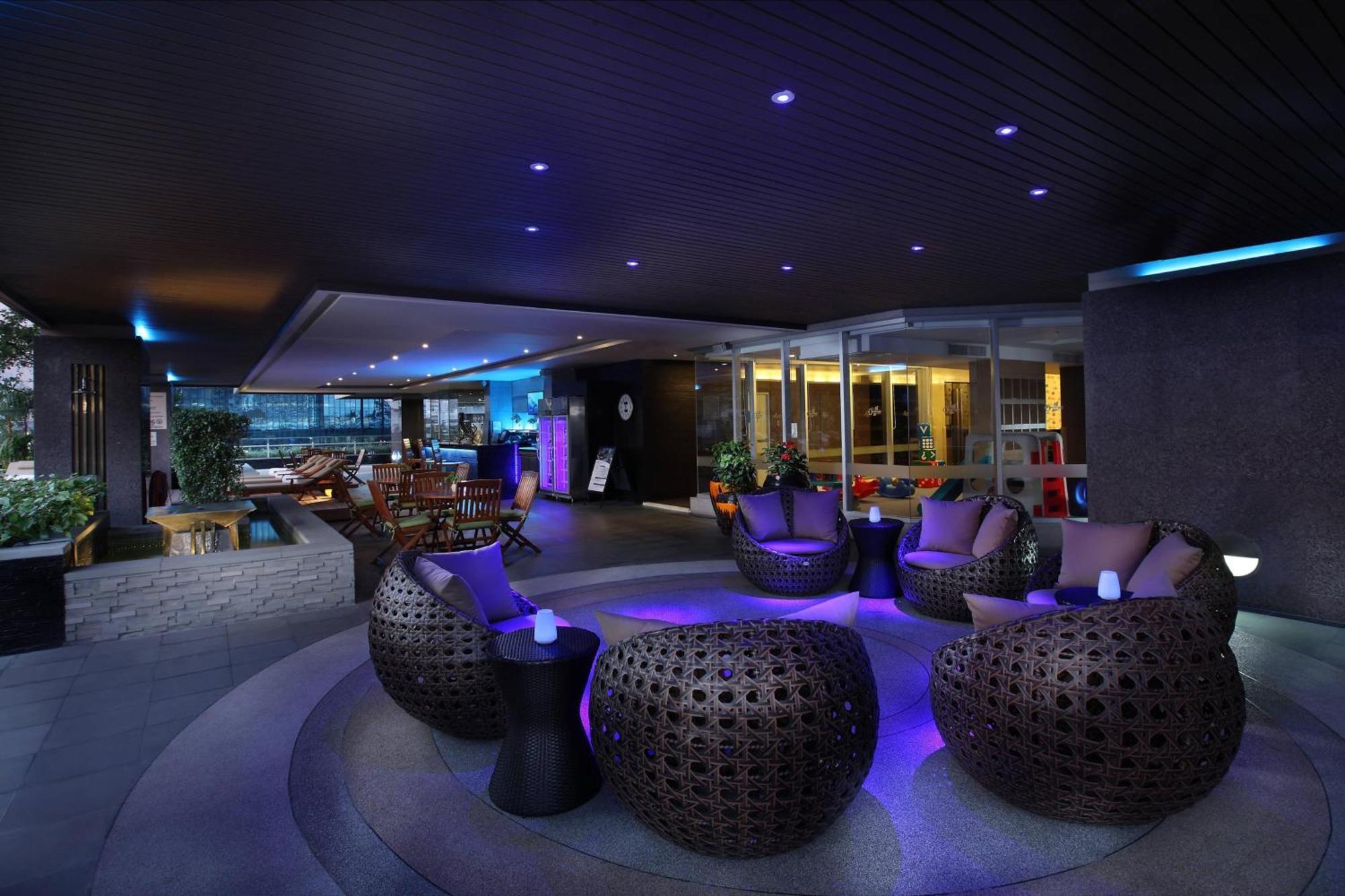 Sathorn Vista, Bangkok - Marriott Executive Apartments Exterior photo
